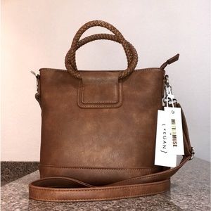 Metro Muse brown vegan crossbody/shoulder purse. NWT